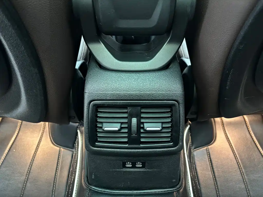 BMW X1 2021 — фото 13