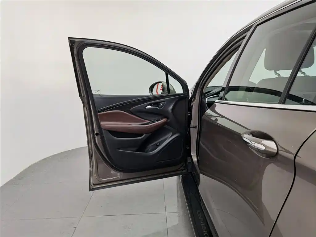Buick Envision Plus 2016 — фото 8
