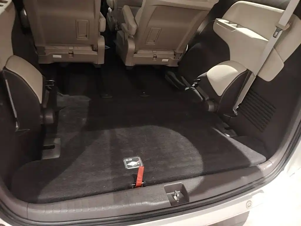 Honda Odyssey 2018 — фото 19