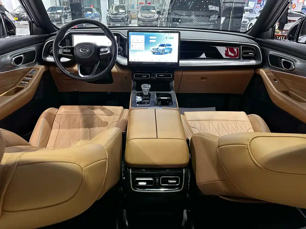 GAC Motor Trumpchi GS8 2025 — фото 8