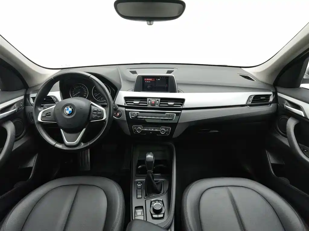 BMW X1 2017 — фото 5