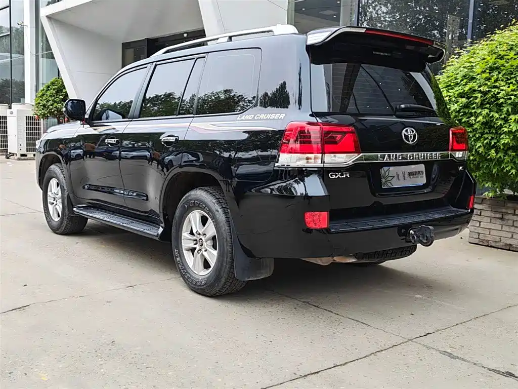 Toyota Land Cruiser 2019 — фото 2