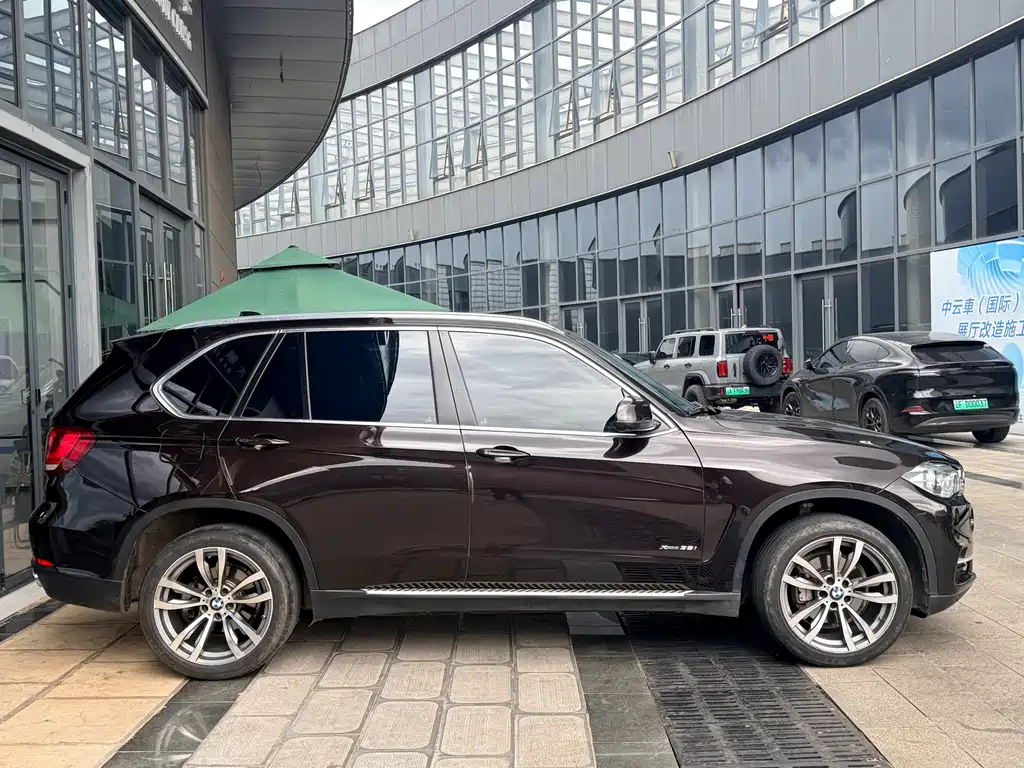 BMW X5 2018 — фото 6