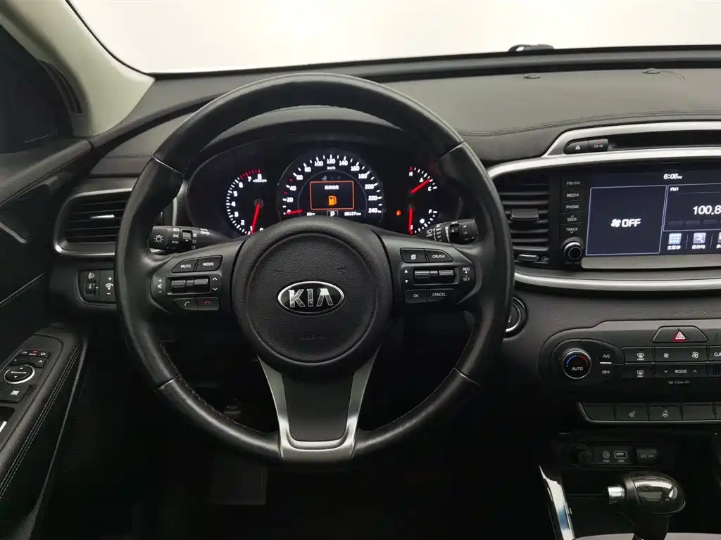 Kia Sorento 2015 — фото 11