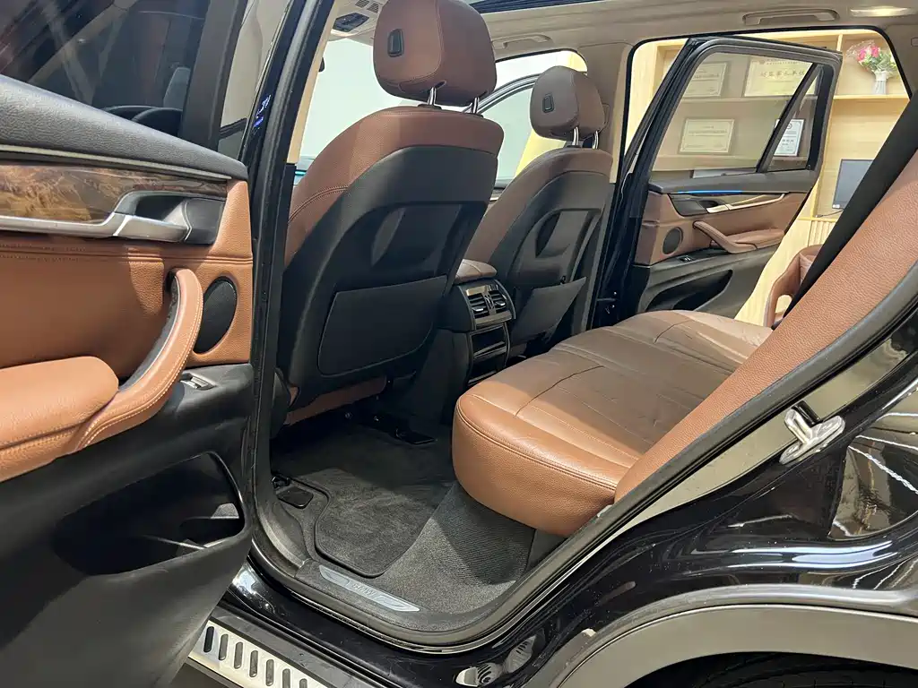 BMW X5 2016 — фото 12