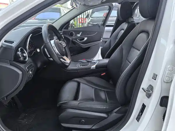 Mercedes-Benz C-Class 2020