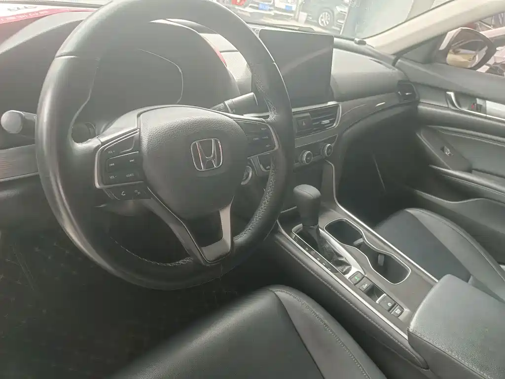 Honda Accord 2019 — фото 6