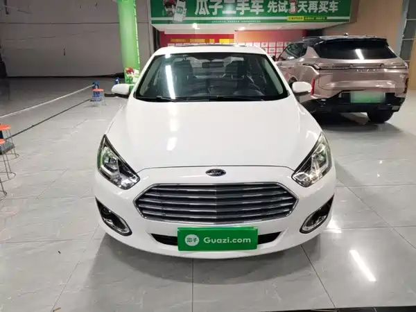 Ford Escort 2016