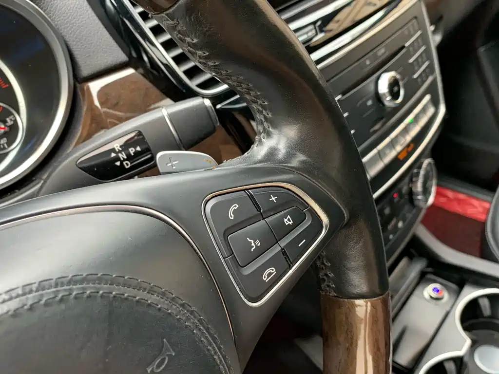 Mercedes-Benz GLS 2017 — фото 20