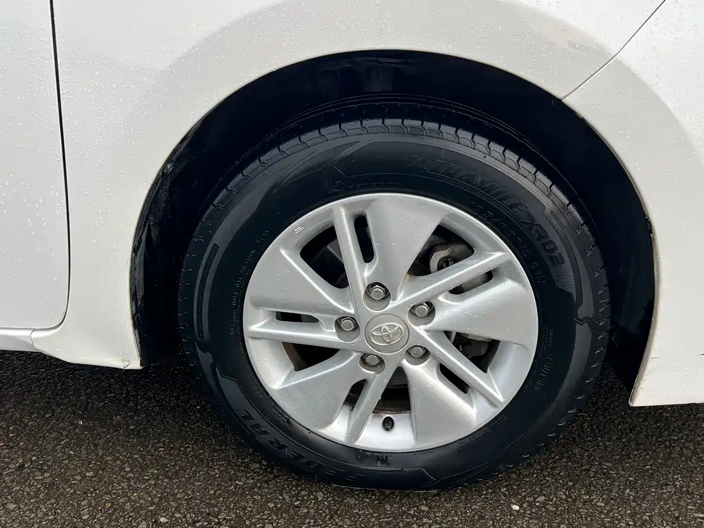 Toyota Corolla 2017 — фото 16