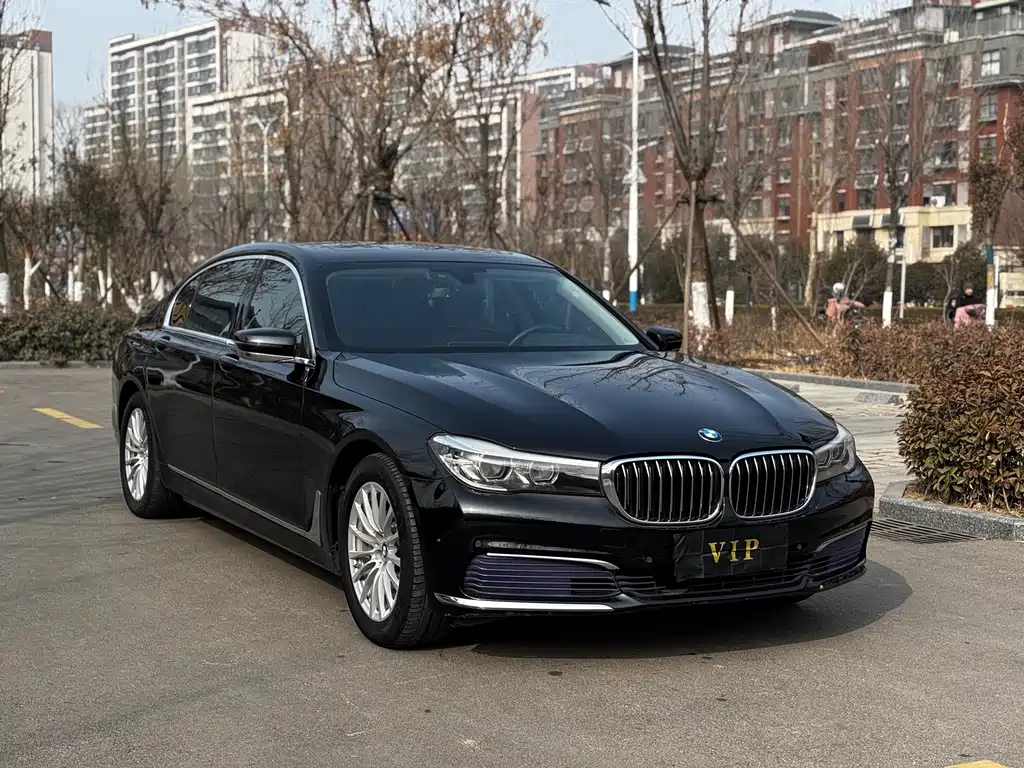 BMW 7 Series 2017 — фото 3
