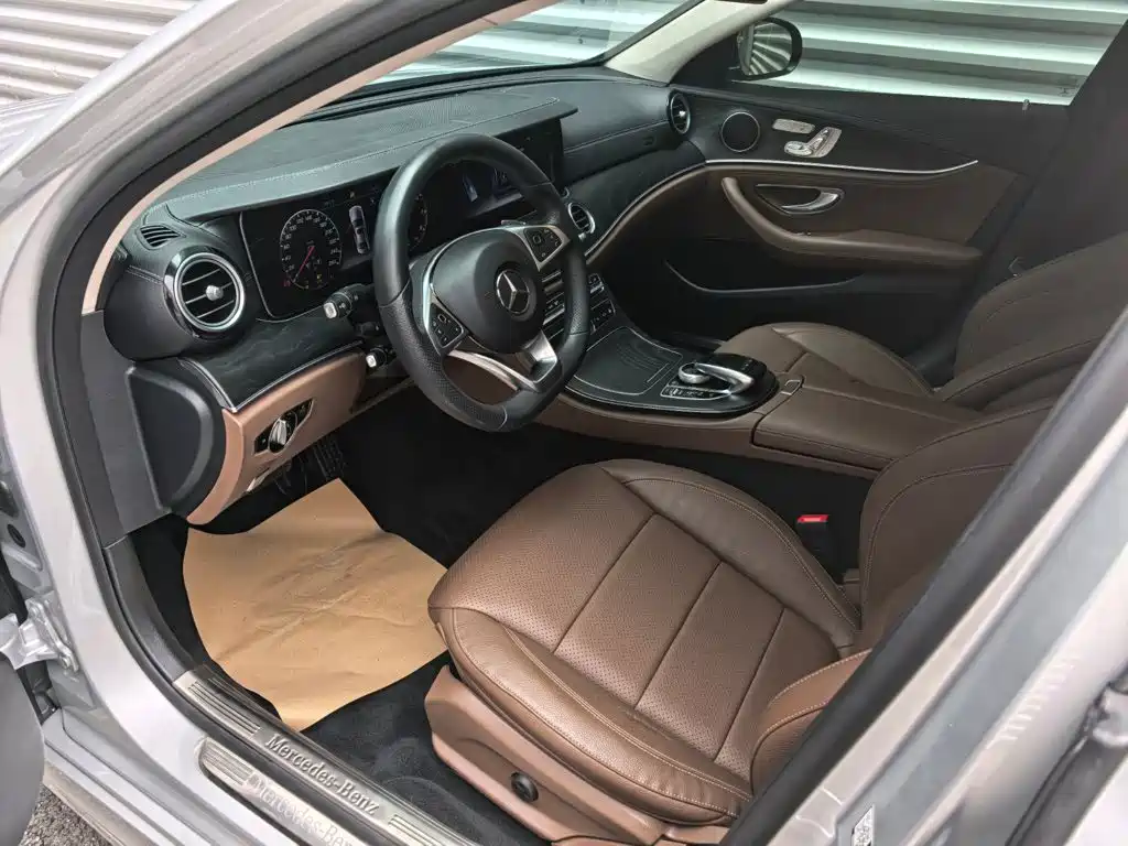 Mercedes-Benz E-Class 2018 — фото 8