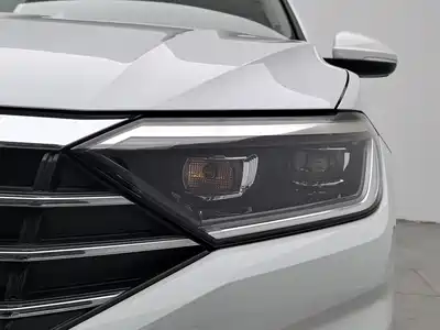 Volkswagen Sagitar 2019