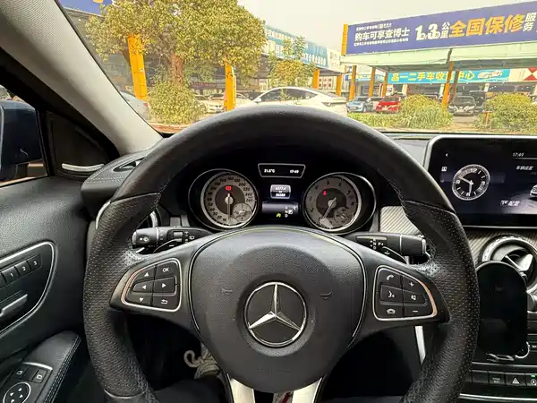 Mercedes-Benz GLA 2016