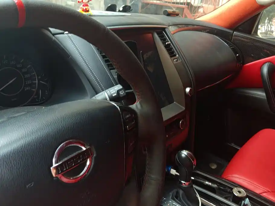 Nissan Patrol 2018 — фото 13
