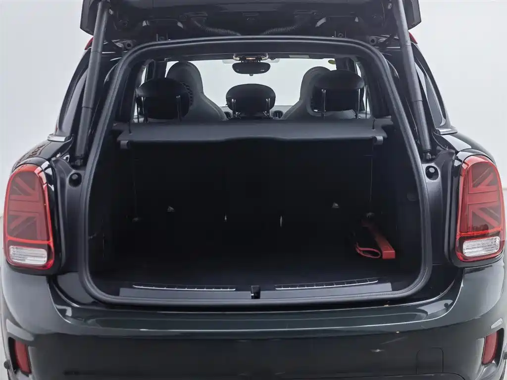 MINI JCW Countryman 2017 — фото 16