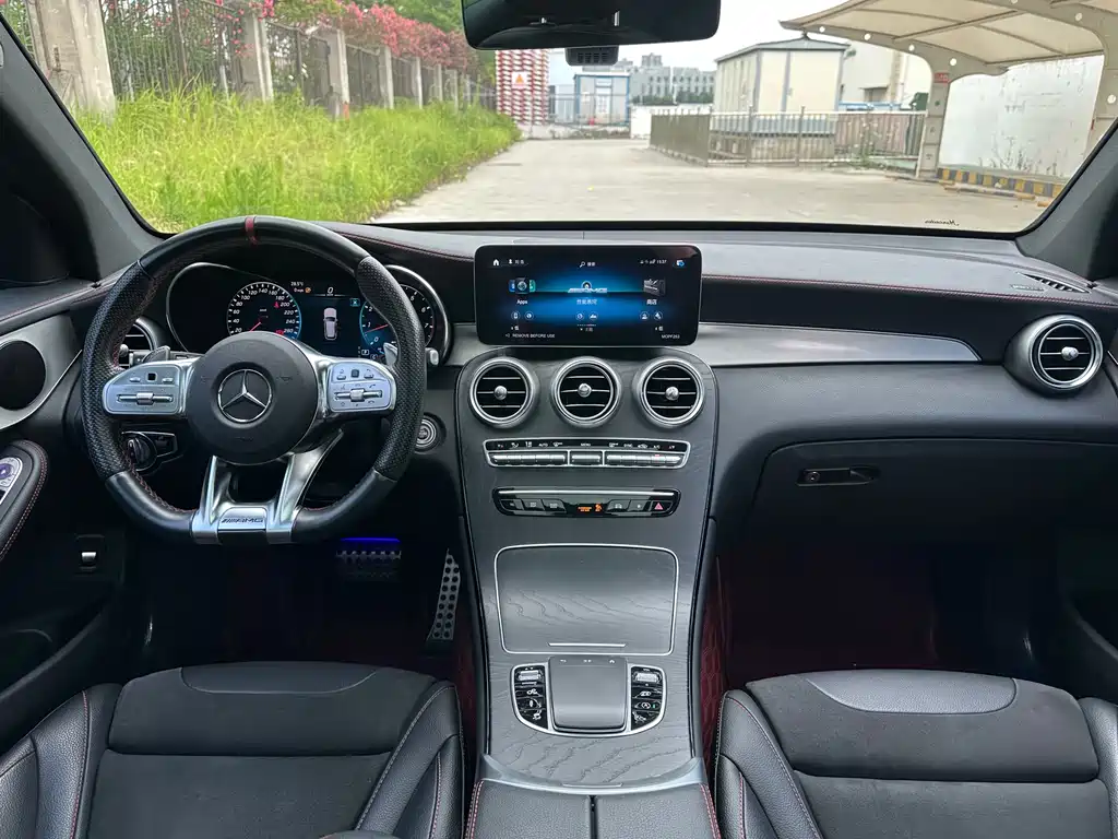 Mercedes-Benz GLC AMG 2022 — фото 9
