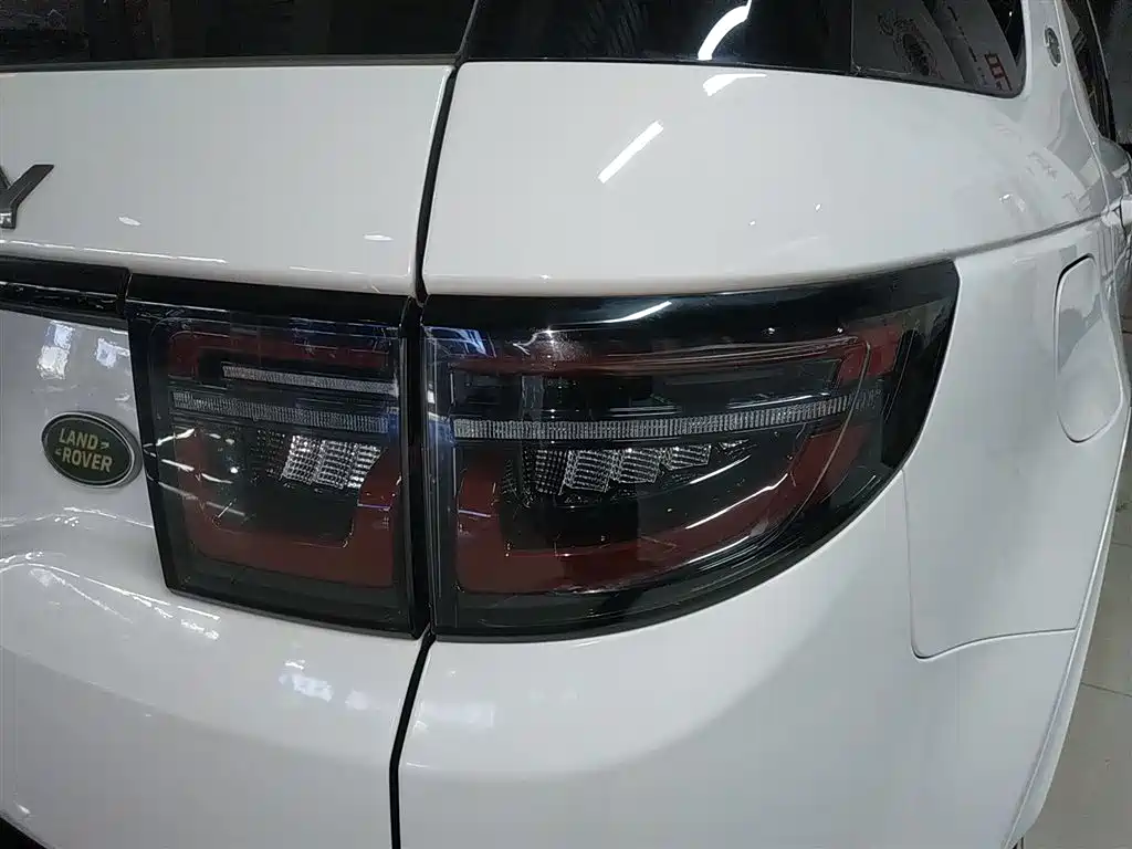 Land Rover Discovery Sport 2020 — фото 8