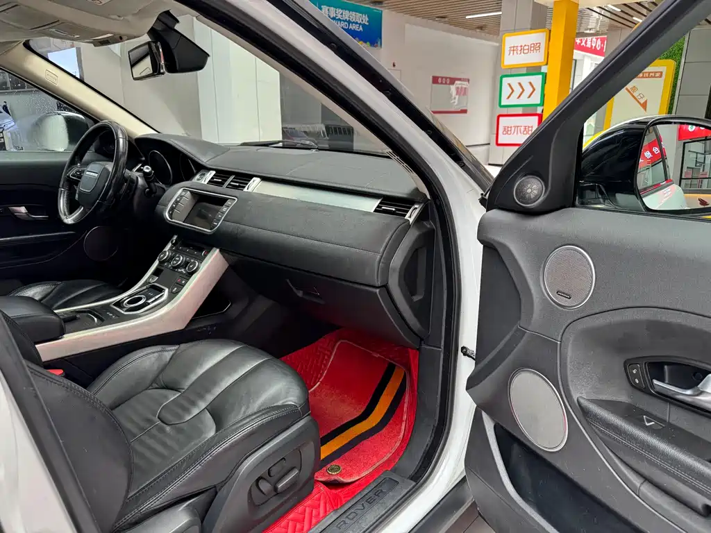 Land Rover Evoque 2014 — фото 12