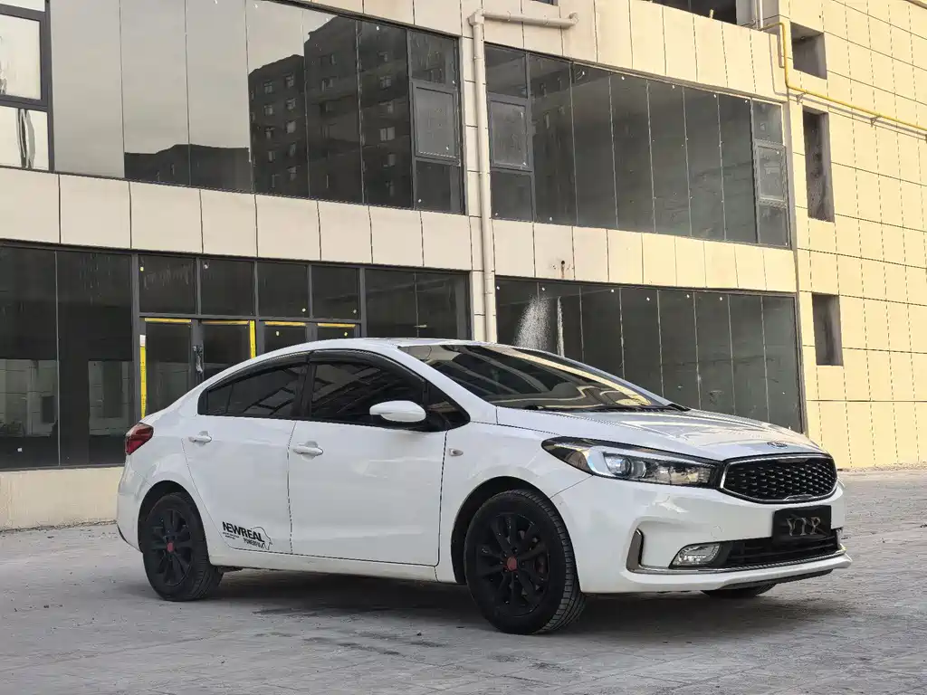Kia K3 2016