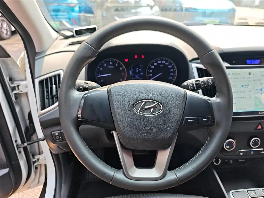 Hyundai ix25 2018 — фото 13