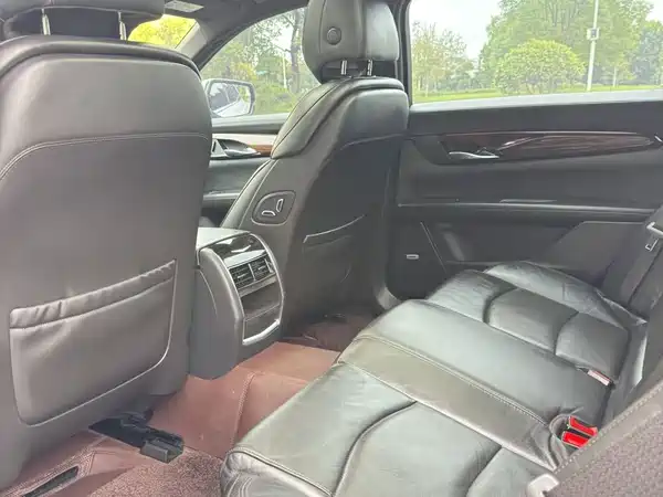 Cadillac CT6 2021