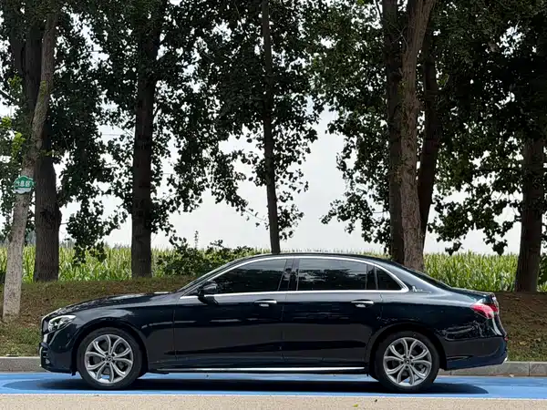 Mercedes-Benz E-Class 2021