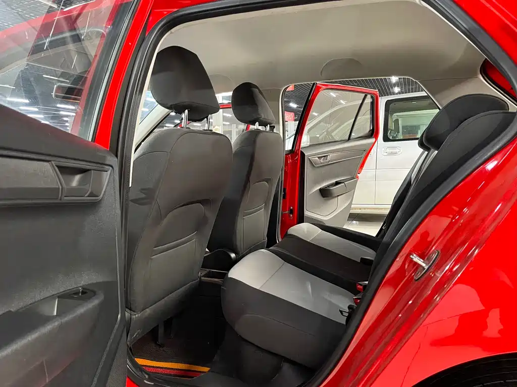 Skoda Fabia 2018 — фото 10