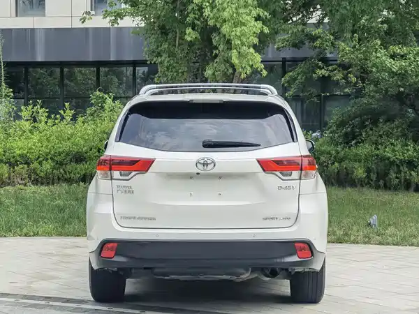 Toyota Highlander 2019