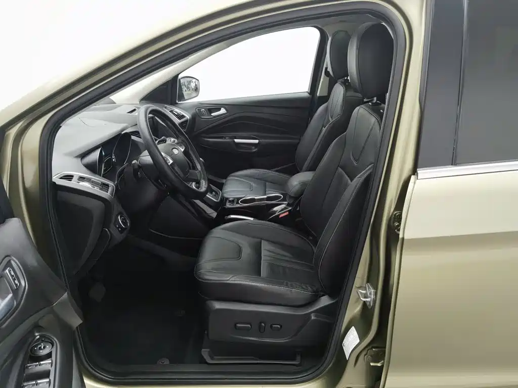 Ford Kuga 2014 — фото 10
