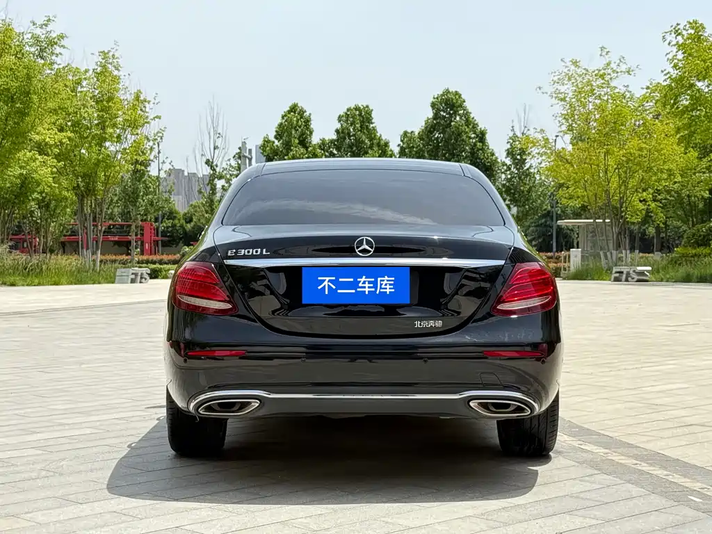Mercedes-Benz E-Class 2020 — фото 34