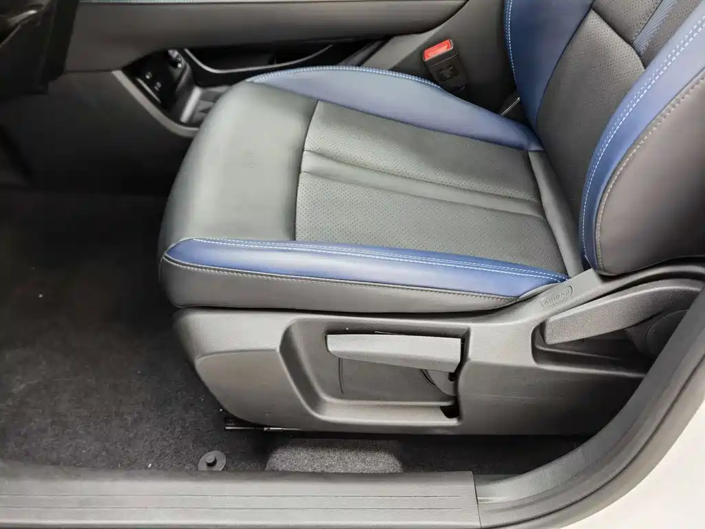 GAC Trumpchi GS3 2023 — фото 20