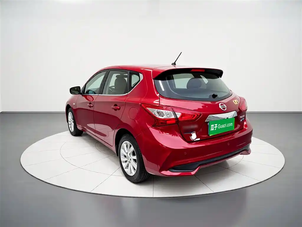 Nissan Tiida 2017 — фото 23