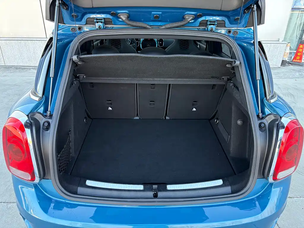 MINI Countryman 2019 — фото 16