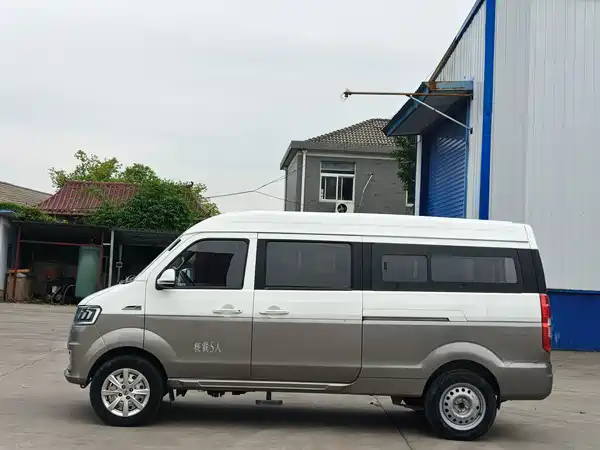 Jinbei New Hiace S 2021