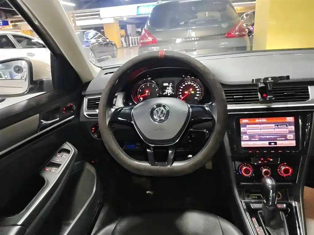 Volkswagen Bora 2017 — фото 11