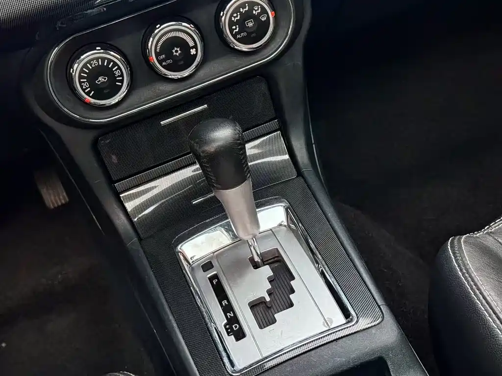 Mitsubishi Lancer EX 2013 — фото 6