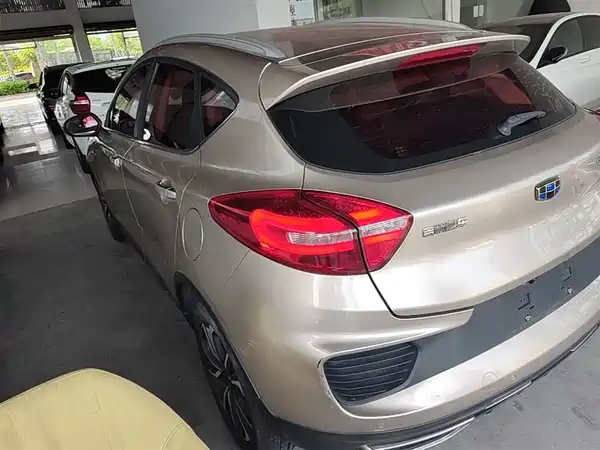 Geely Emgrand GS 2018