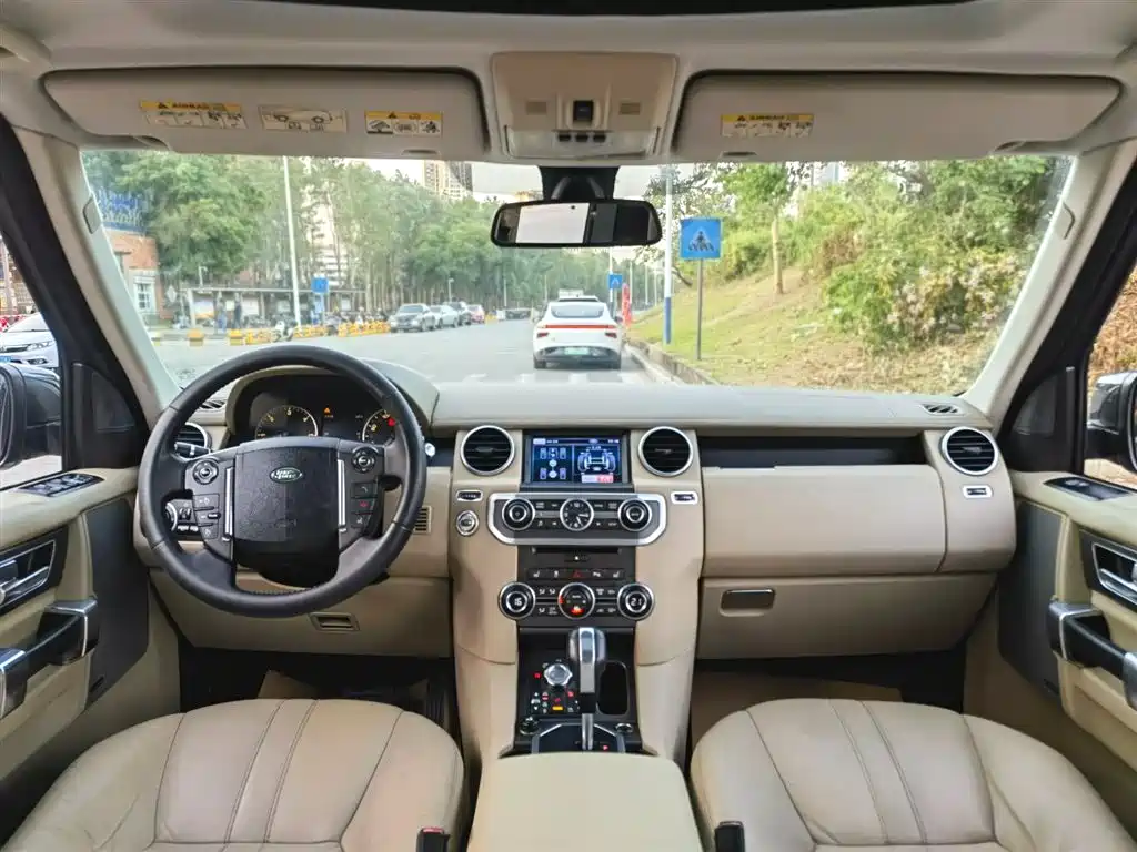 Land Rover Discovery 2013 — фото 8
