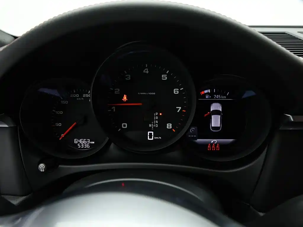 Porsche Macan 2020 — фото 10