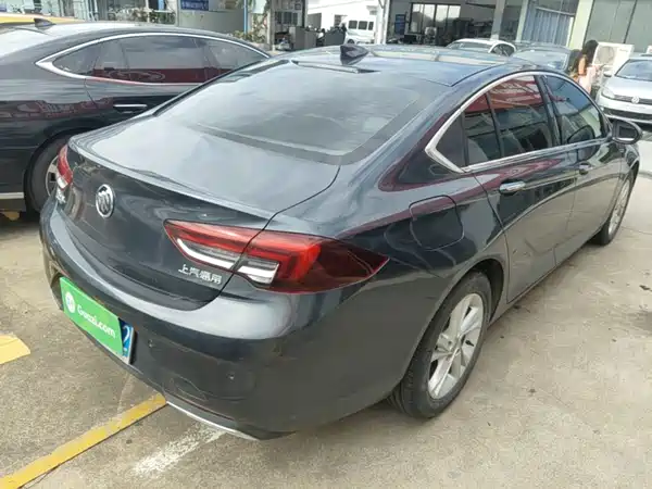 Buick Regal 2021
