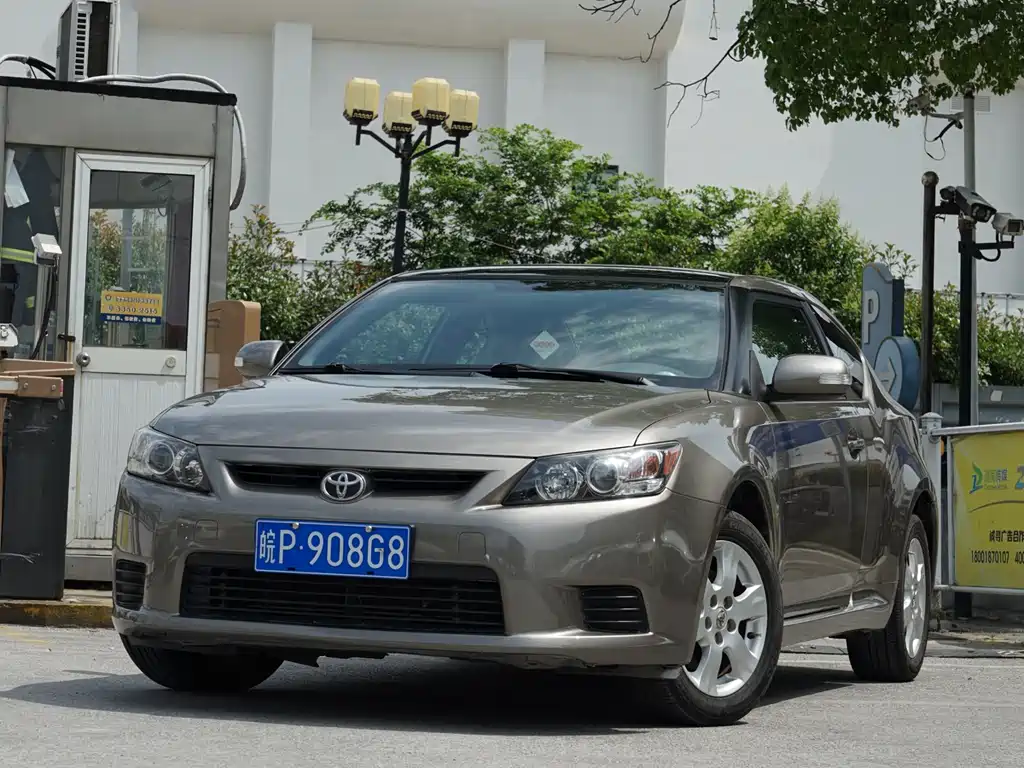 Toyota ZELAS 2011
