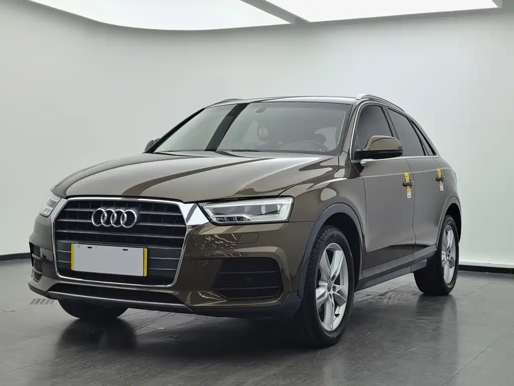Audi Q3 2018 — фото 1
