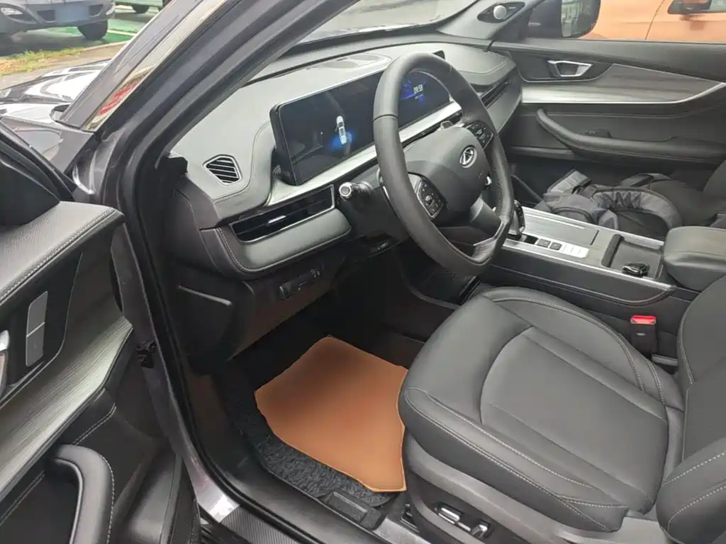 Chery Tiggo 8 2023 — фото 16