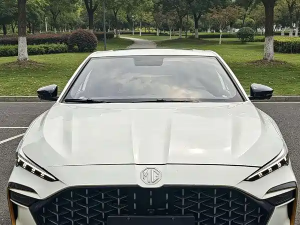 MG6 2022