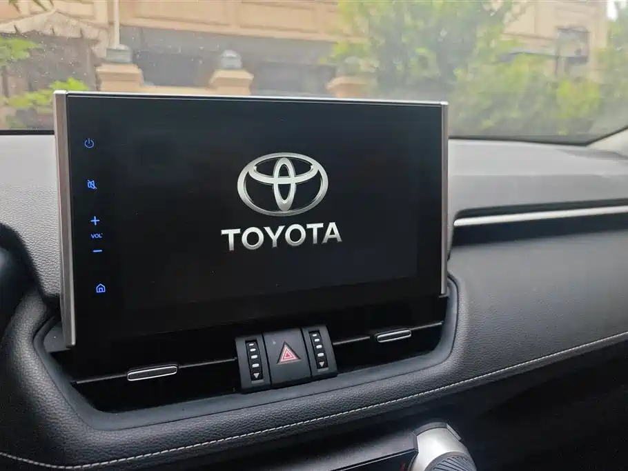 Toyota Wildlander 2022 — фото 13