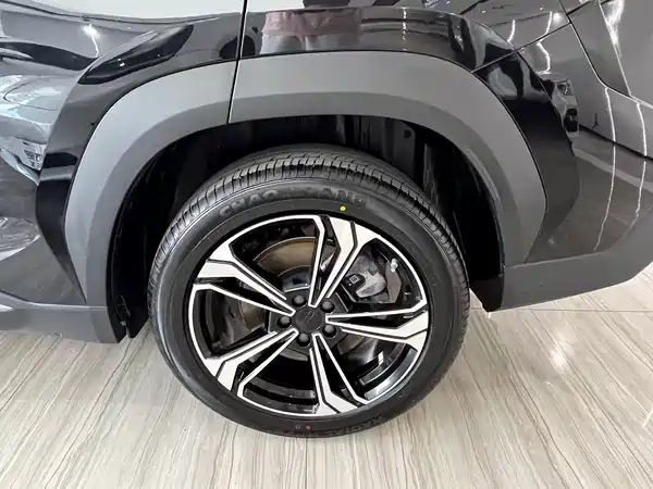 Geely Galaxy L7 2024