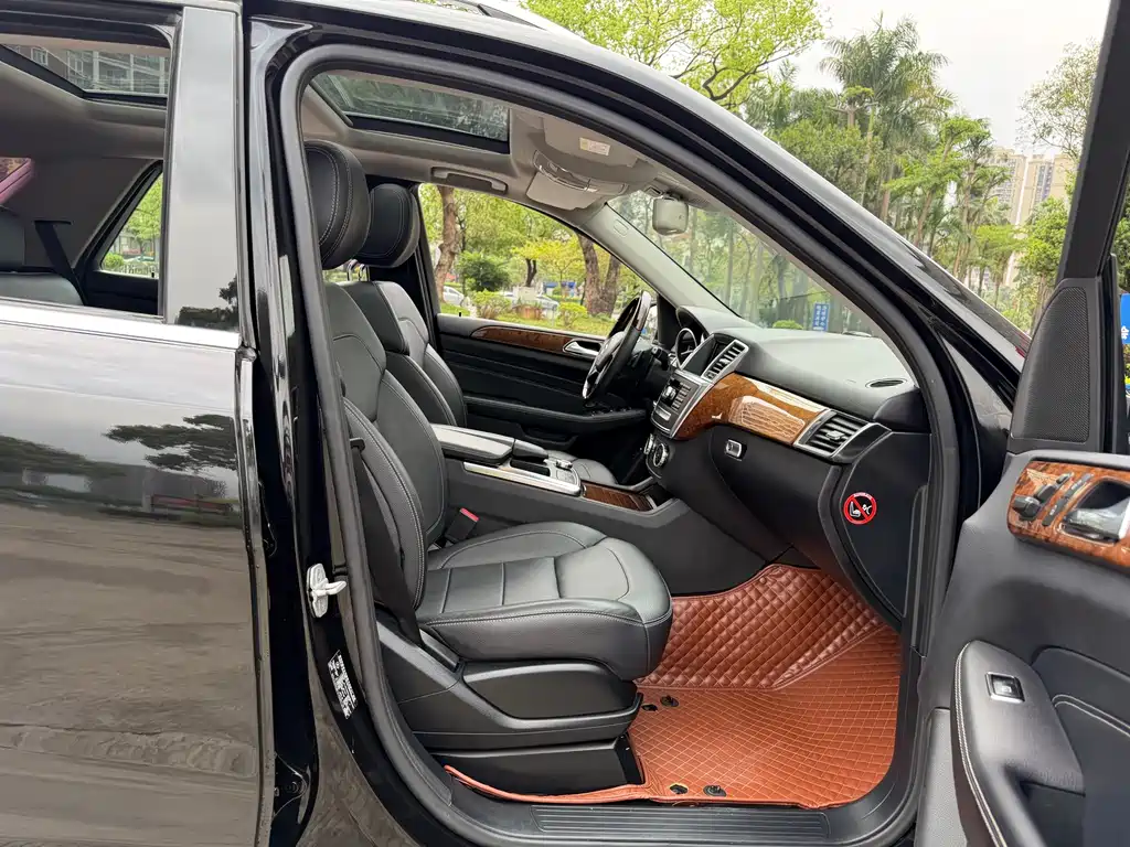 Mercedes-Benz M-Class 2015 — фото 15