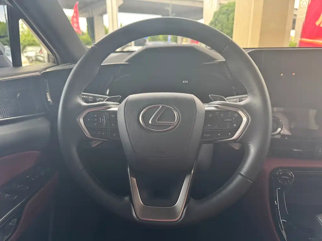 Lexus NX 2024 — фото 12
