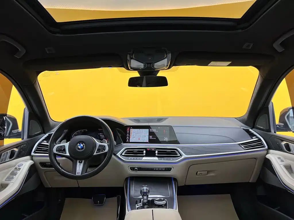 BMW X7 2021 — фото 18